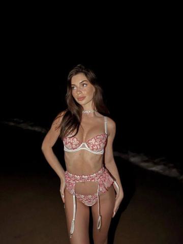 Индивидуалка Амина Фотография 3